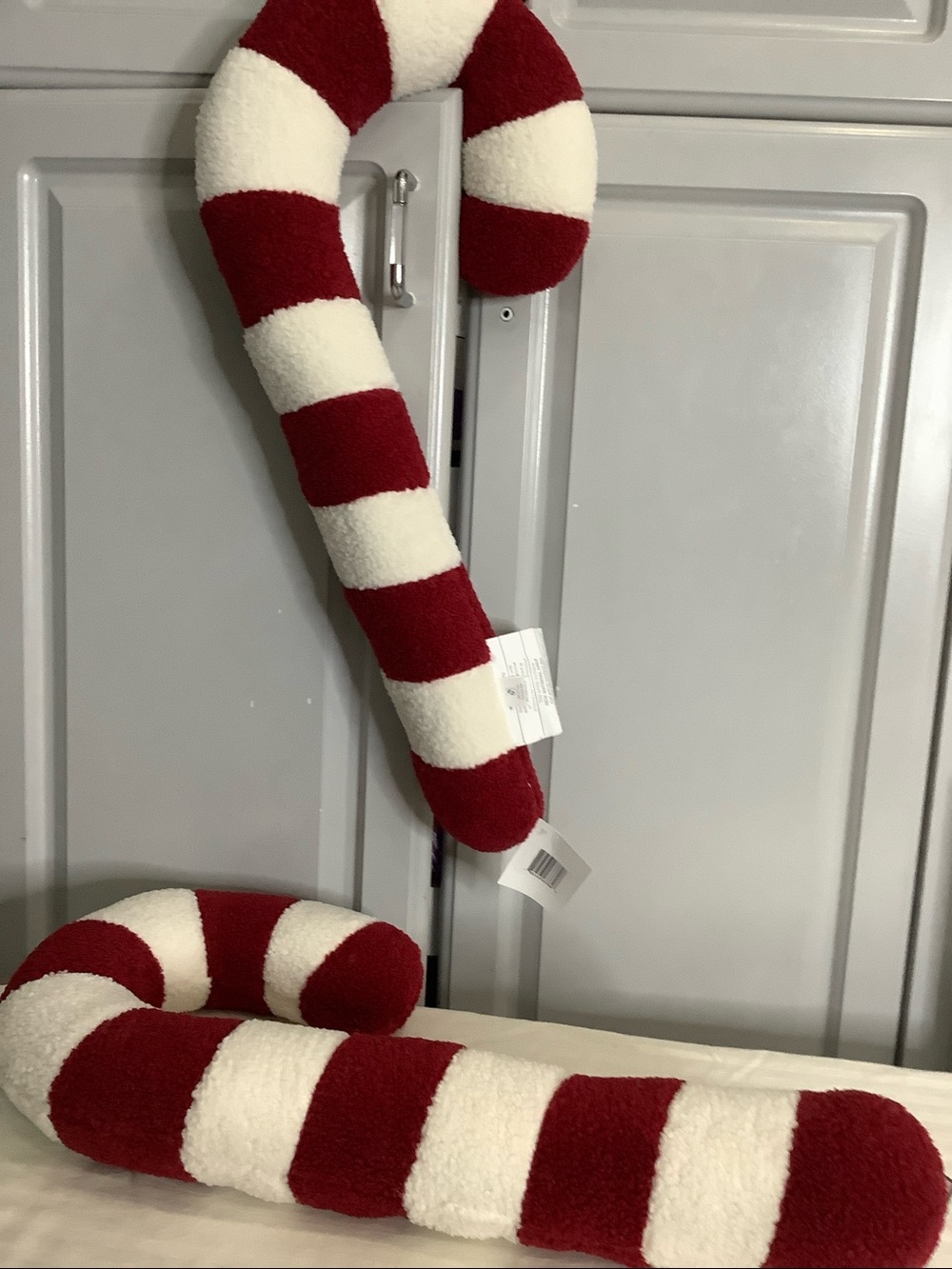 Sara Lifestyle Peppermint Holiday Plush Pillow Candy Cane Decor